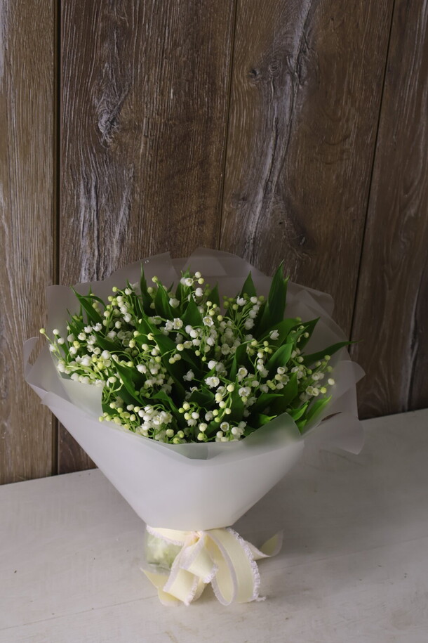 101 сезонный ландыш, артикул F1407015 - 99990 рублей, доставка по городу. Flawery - доставка цветов