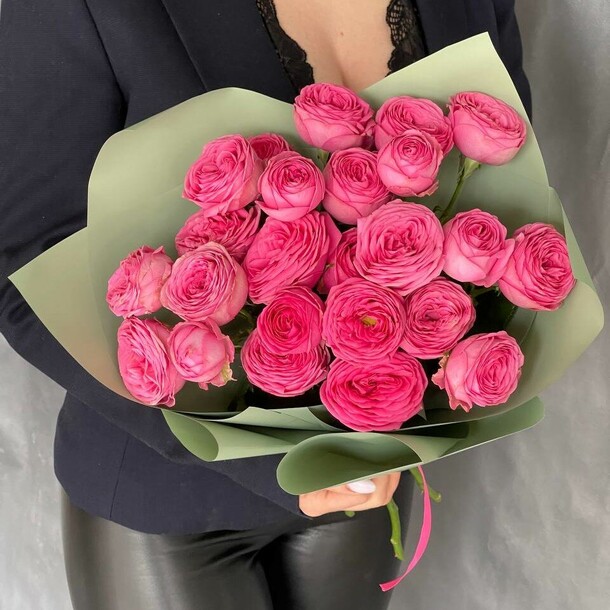 Букет из vip пионовидных роз, артикул F1344766 - 3960 рублей, доставка по городу. Flawery - доставка цветов