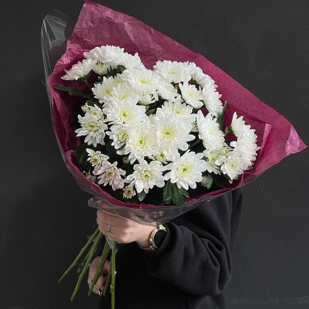 Букет из махровых хризантем, артикул F1377484 - 4565 рублей, доставка по городу. Flawery - доставка цветов