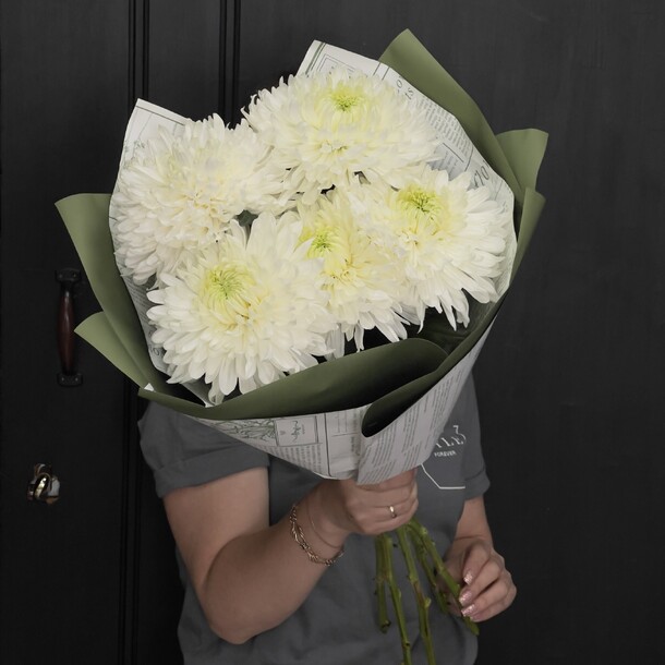 Букет из хризантем магнум, артикул F1432231 - 3168 рублей, доставка по городу. Flawery - доставка цветов