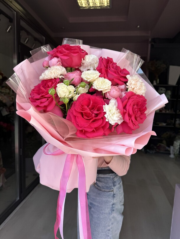 Букет «гламура», артикул F1324059 - 5500 рублей, доставка по городу. Flawery - доставка цветов