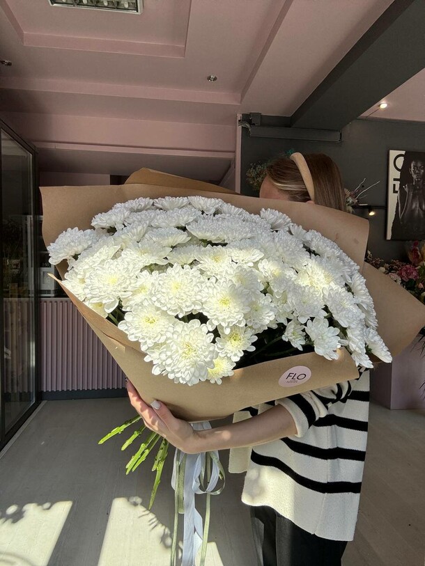 Моно букет из кустовой хризантемы, артикул F1325294 - 5750 рублей, доставка по городу. Flawery - доставка цветов