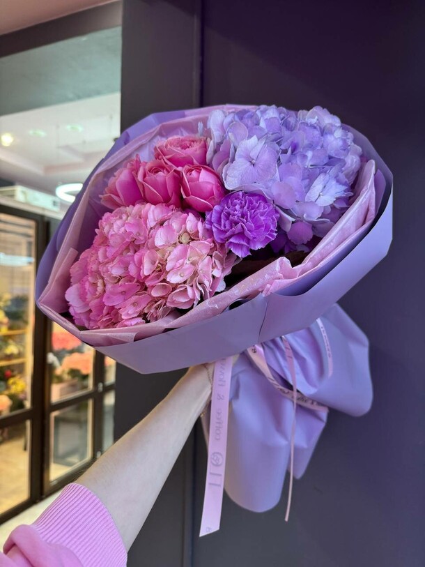 Букет «страсть», артикул F1345043 - 2440 рублей, доставка по городу. Flawery - доставка цветов