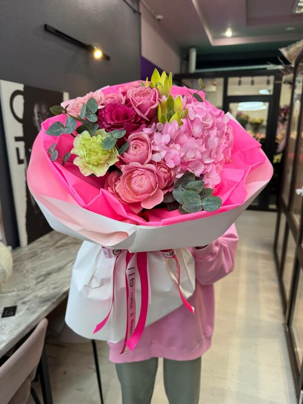 Букет «трепетные чувства», артикул F1345065 - 3350 рублей, доставка по городу. Flawery - доставка цветов