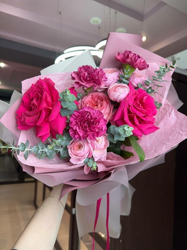 Букет «яркая страсть», артикул F1349638 - 3120 рублей, доставка по городу. Flawery - доставка цветов