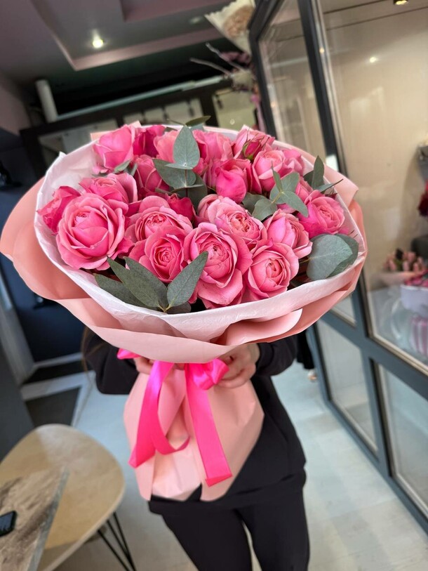 Моно букет «яркий пион», артикул F1394679 - 4390 рублей, доставка по городу. Flawery - доставка цветов