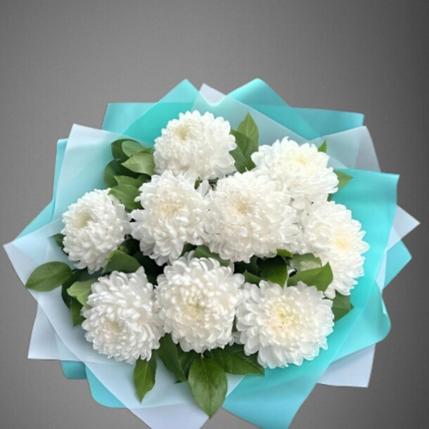 Букет из хризантем, артикул F1220005 - 5930 рублей, доставка по городу. Flawery - доставка цветов