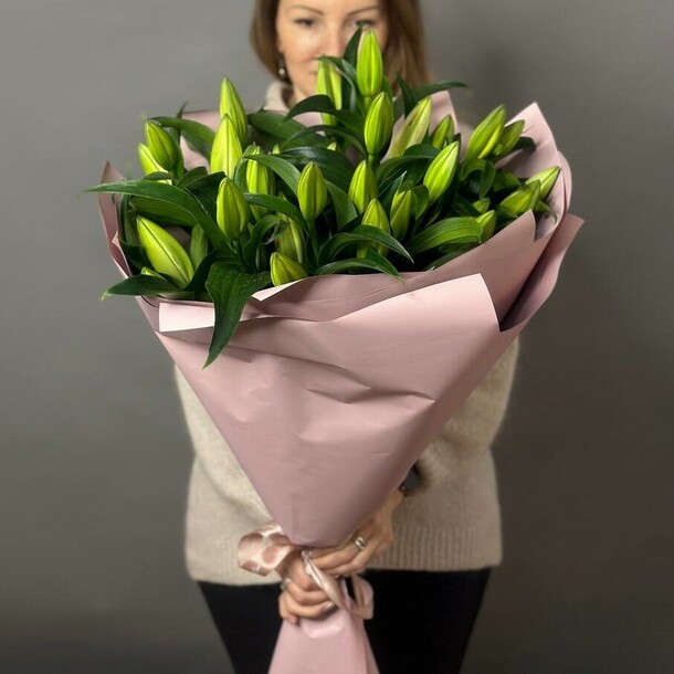 Лилия 70 см 9 шт, артикул F1252187 - 9790 рублей, доставка по городу. Flawery - доставка цветов