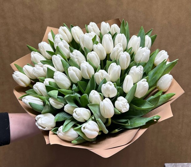 Весенняя симфония, артикул F1260012 - 10990 рублей, доставка по городу. Flawery - доставка цветов