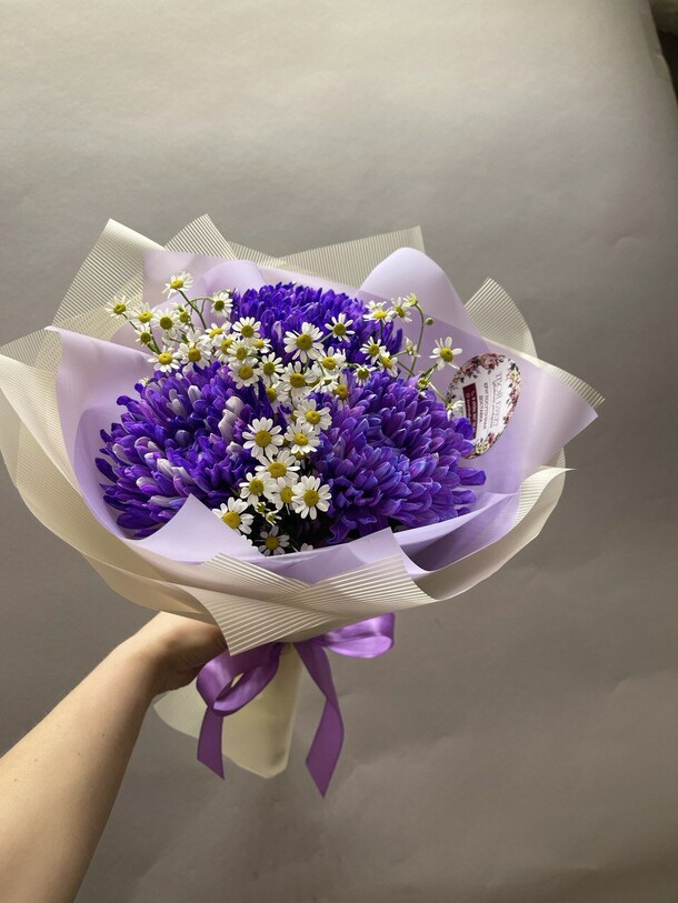 Букет знаний, артикул F1304760 - 2190 рублей, доставка по городу. Flawery - доставка цветов