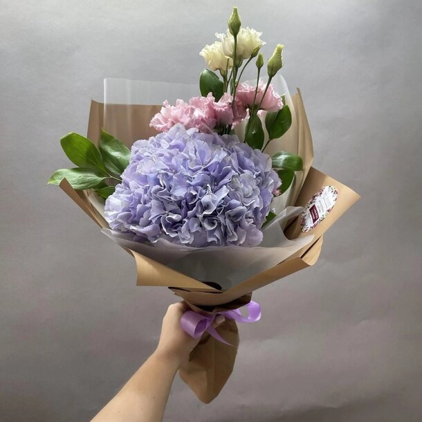 Авторский букет день знаний, артикул F1308020 - 2390 рублей, доставка по городу. Flawery - доставка цветов