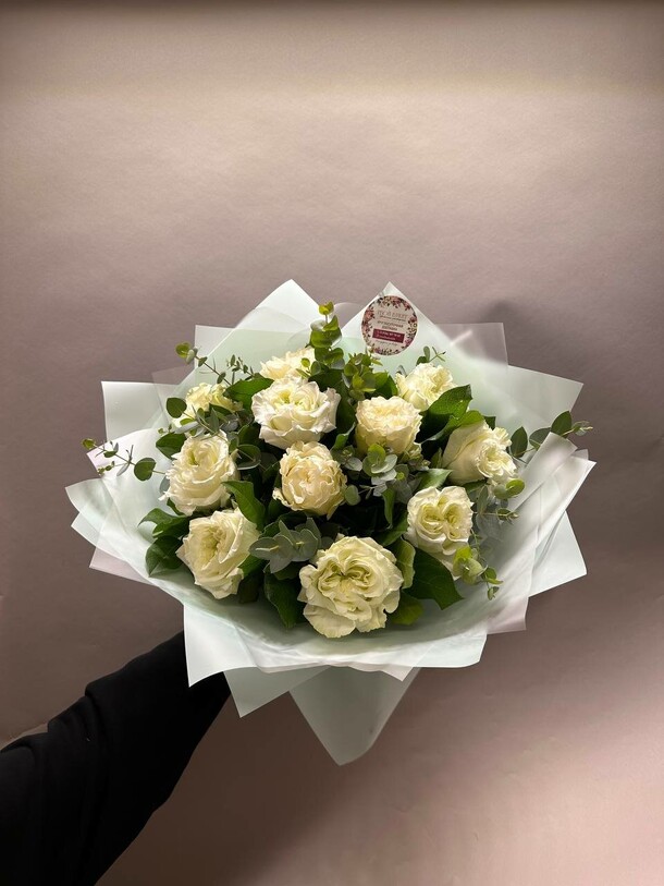 Белая прелесть, артикул F1345499 - 9990 рублей, доставка по городу. Flawery - доставка цветов