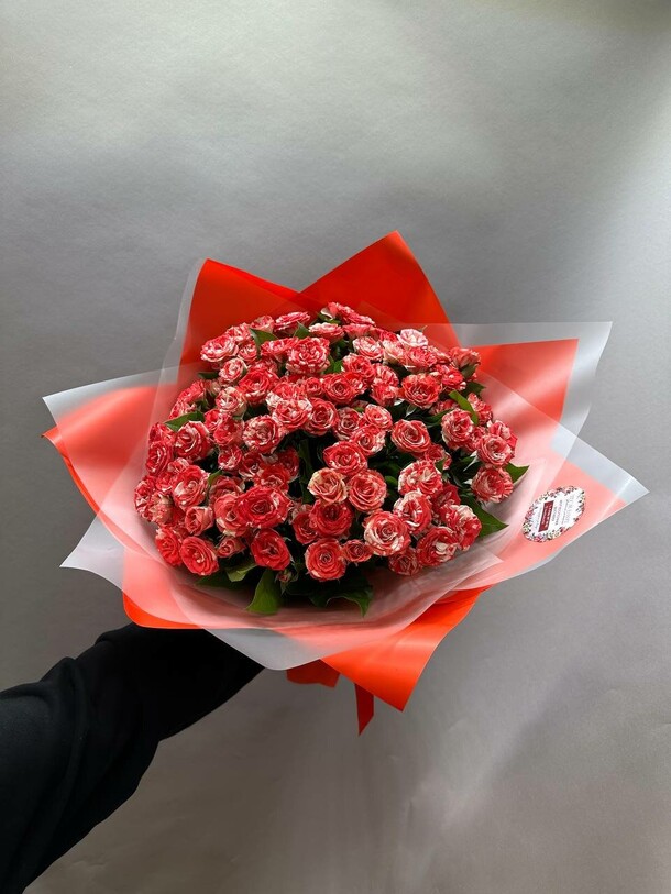 Красная прелесть, артикул F1345526 - 11990 рублей, доставка по городу. Flawery - доставка цветов