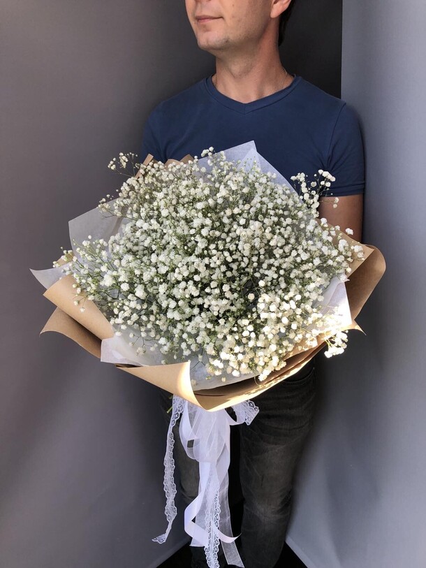 Букет из гипсофилы, артикул F1221519 - 2400 рублей, доставка по городу. Flawery - доставка цветов