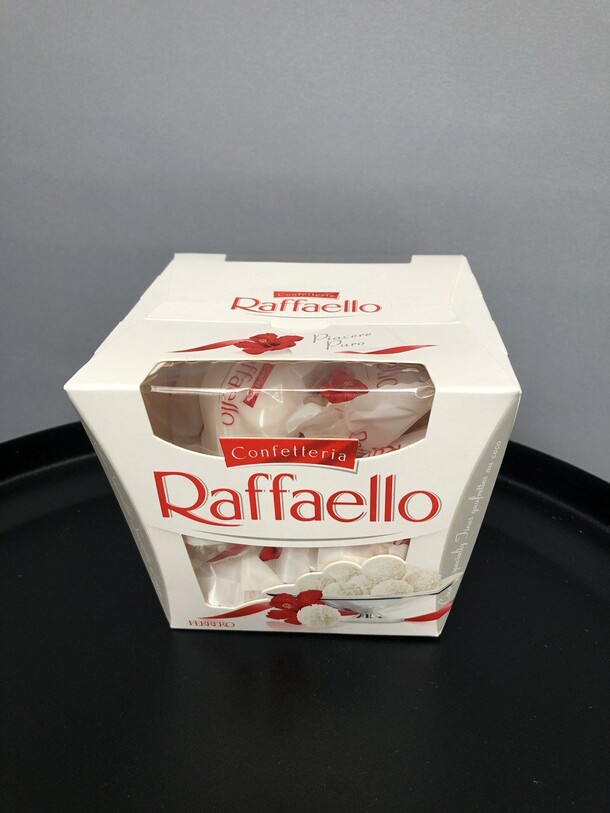 Конфеты рафаэло, артикул F1331146 - 900 рублей, доставка по городу. Flawery - доставка цветов