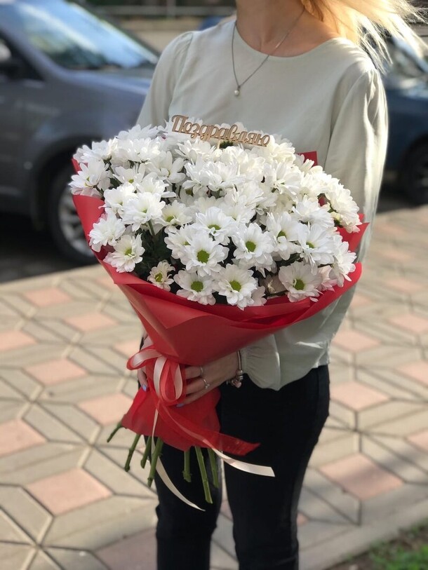 Праздник, артикул F1065672 - 3965 рублей, доставка по городу. Flawery - доставка цветов