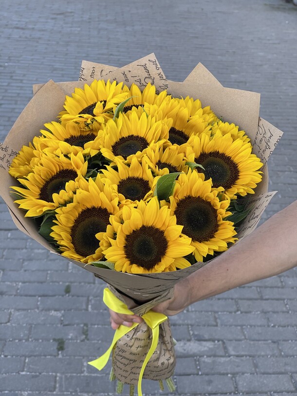 Подсолнух, артикул F1136591 - 33639 рублей, доставка по городу. Flawery - доставка цветов