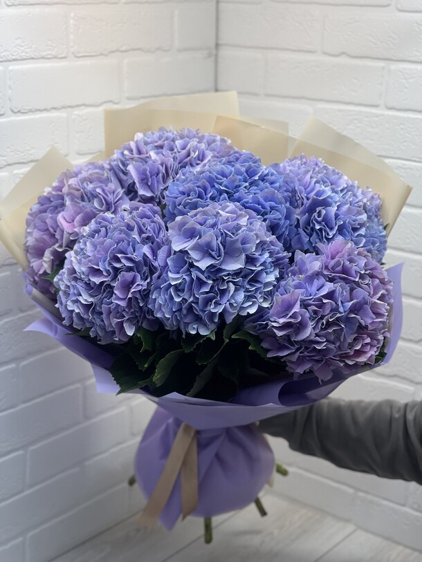 Букет из гортензии, артикул F1146562 - 39876 рублей, доставка по городу. Flawery - доставка цветов