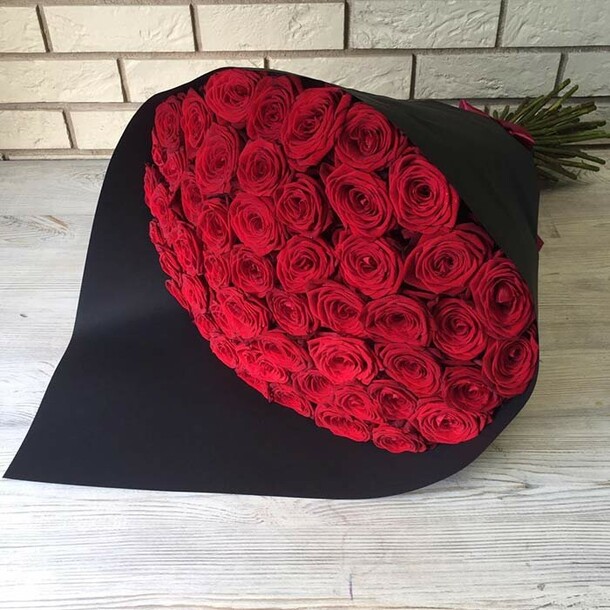 Букет из 51 роз, артикул F1146886 - 19485 рублей, доставка по городу. Flawery - доставка цветов