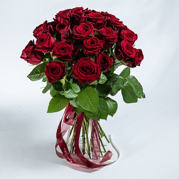 Букет из 29 роз, артикул F1147031 - 24767 рублей, доставка по городу. Flawery - доставка цветов