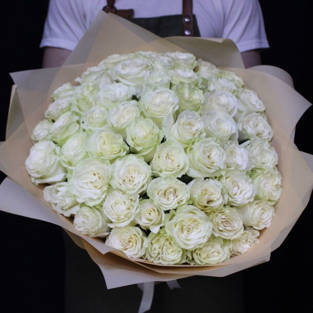 51 роза. Premium, артикул F1148094 - 18511 рублей, доставка по городу. Flawery - доставка цветов