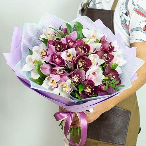 Букет из орхидеи, артикул F1148108 - 41358 рублей, доставка по городу. Flawery - доставка цветов