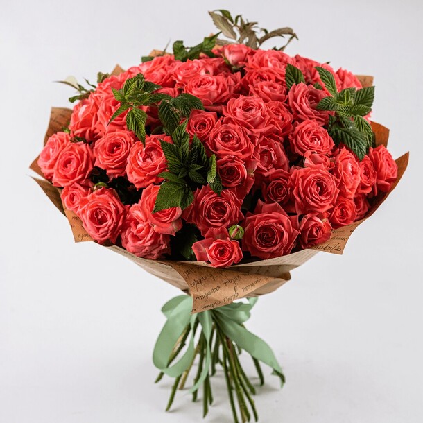 Мадам, артикул F1148117 - 34876 рублей, доставка по городу. Flawery - доставка цветов