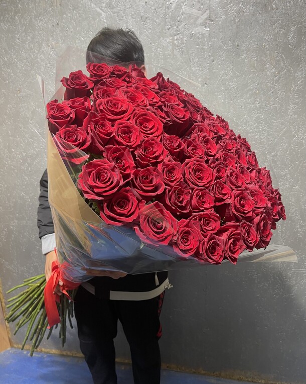 Гигантский раза 130см, артикул F1150261 - 116719 рублей, доставка по городу. Flawery - доставка цветов