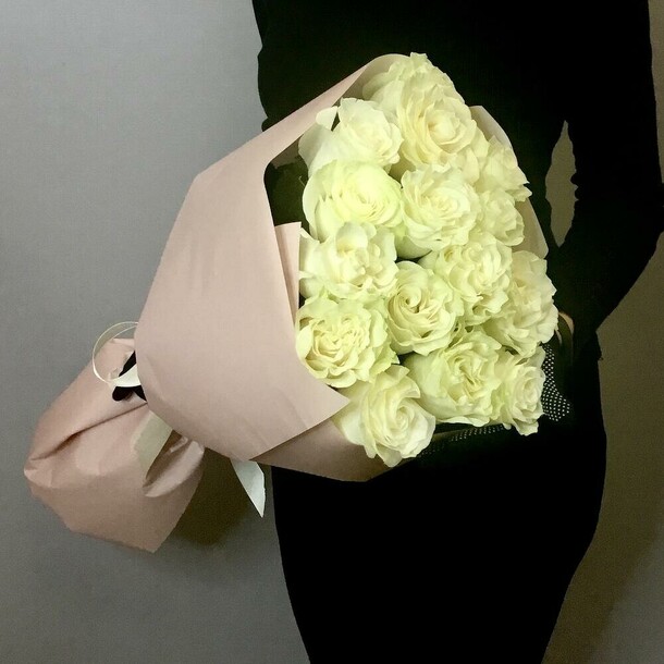 Букет из роз, артикул F1241040 - 5346 рублей, доставка по городу. Flawery - доставка цветов