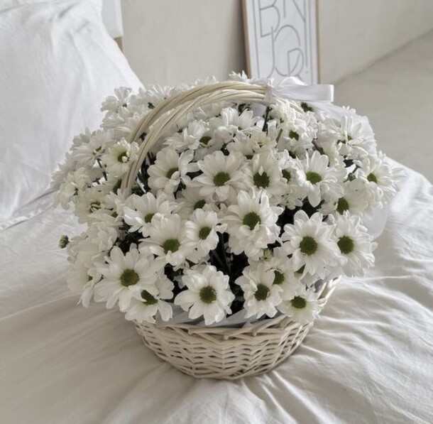 Большая корзина с ромашками😍, артикул F1223099 - 7950 рублей, доставка по городу. Flawery - доставка цветов