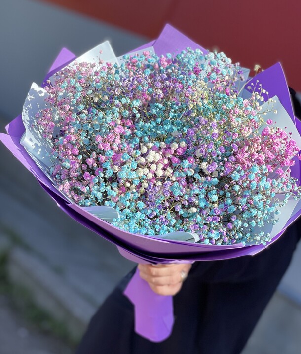 Букет с гипсофилой, артикул F1189901 - 3350 рублей, доставка по городу. Flawery - доставка цветов