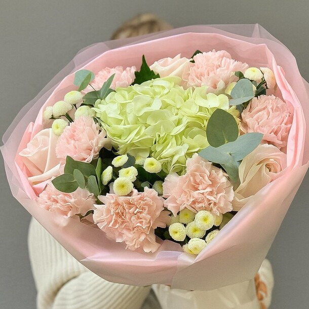 Пудровый  букет, артикул F1345618 - 4790 рублей, доставка по городу. Flawery - доставка цветов