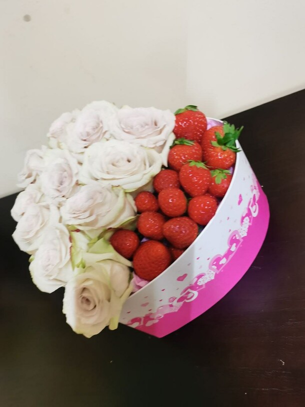 Признание тебе, артикул F1310975 - 13670 рублей, доставка по городу. Flawery - доставка цветов