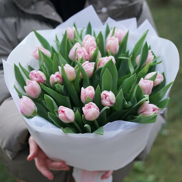 Тюльпаны розовые 21, артикул F1386927 - 4963 рублей, доставка по городу. Flawery - доставка цветов