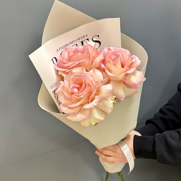 Букет розы/ роза, артикул F1282381 - 1926 рублей, доставка по городу. Flawery - доставка цветов