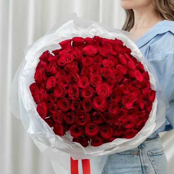 101 красная роза, артикул F1446091 - 20873 рублей, доставка по городу. Flawery - доставка цветов