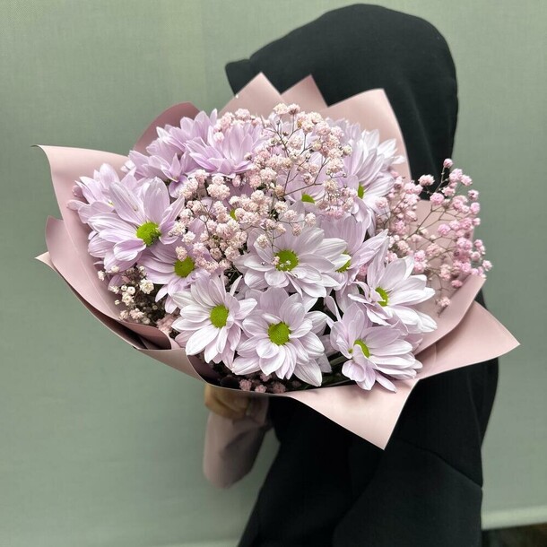 Хризантема кустовая с гипсофилой, артикул F1366434 - 2400 рублей, доставка по городу. Flawery - доставка цветов