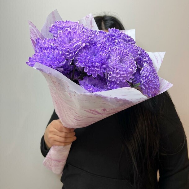 Хризантема фиолетовая кустовая, артикул F1386357 - 2800 рублей, доставка по городу. Flawery - доставка цветов