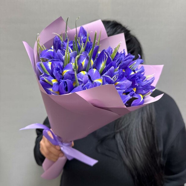 Ирис синий, артикул F1406448 - 3900 рублей, доставка по городу. Flawery - доставка цветов