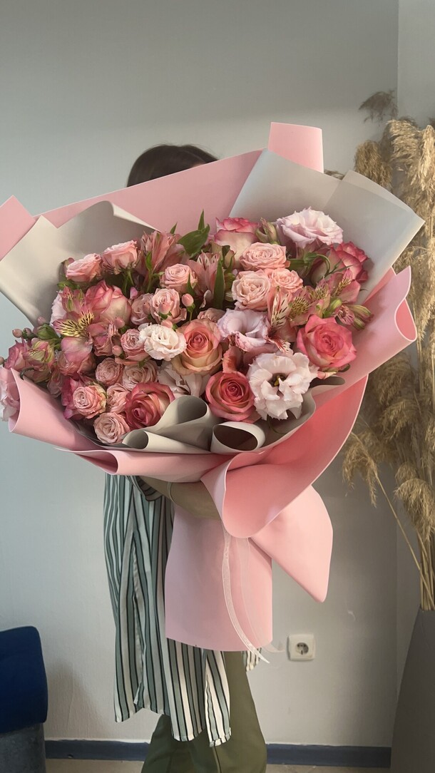 Гранд букет, артикул F1199755 - 9961 рублей, доставка по городу. Flawery - доставка цветов