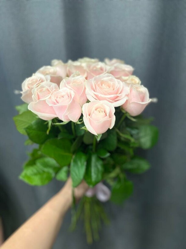 Букет розовых роз sweet avalanche, артикул F1198289 - 6105 рублей, доставка по городу. Flawery - доставка цветов