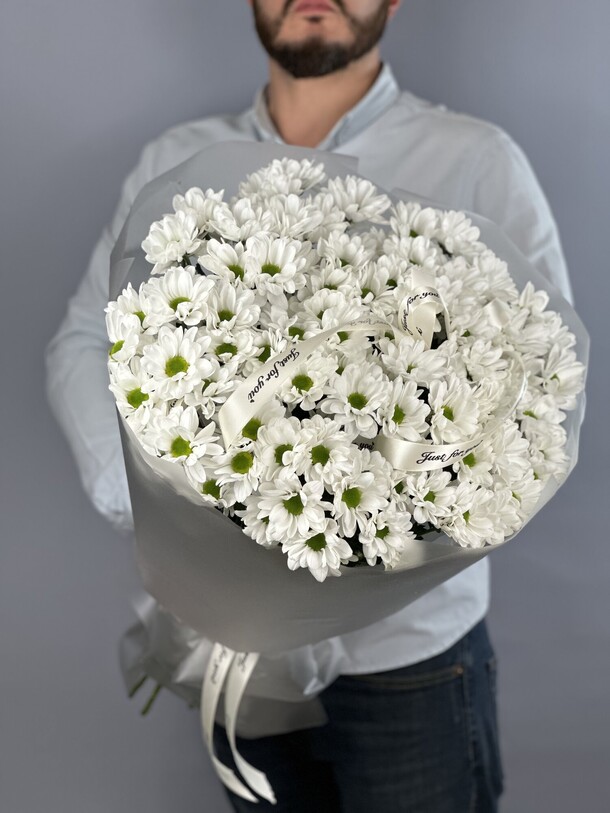 Огромный букет ромашковых хризантем, артикул F1243197 - 10452 рублей, доставка по городу. Flawery - доставка цветов