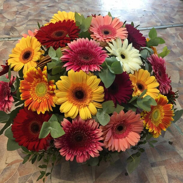 Яркое поле, артикул F1192495 - 12245 рублей, доставка по городу. Flawery - доставка цветов