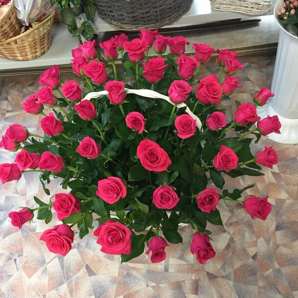 Малиновый день, артикул F1192497 - 30347 рублей, доставка по городу. Flawery - доставка цветов