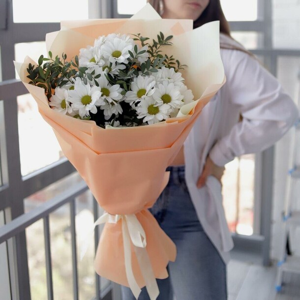 Букет из хризантем, артикул F1212687 - 3594 рублей, доставка по городу. Flawery - доставка цветов