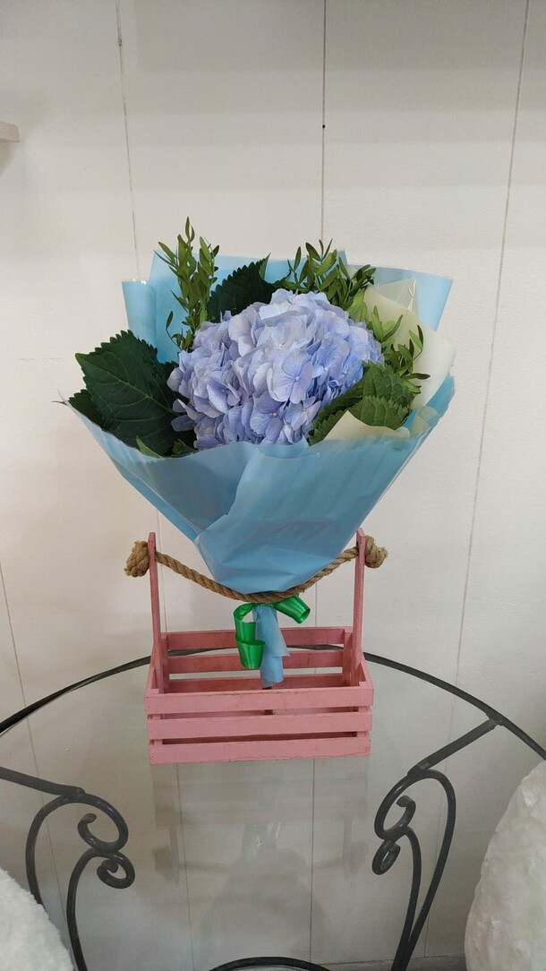 Небо, артикул F1218164 - 2928 рублей, доставка по городу. Flawery - доставка цветов