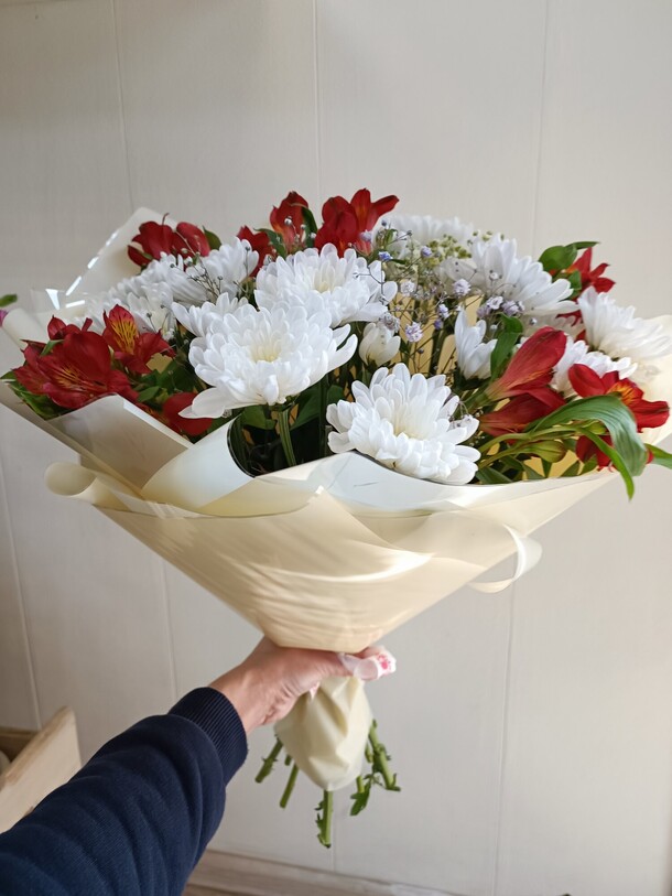 Анна, артикул F1218174 - 5058 рублей, доставка по городу. Flawery - доставка цветов