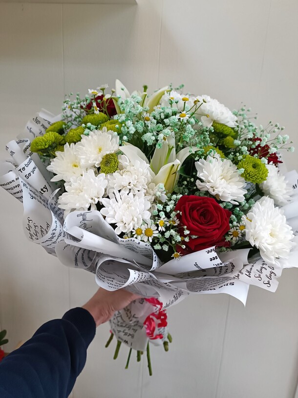 Бэлла, артикул F1218186 - 7054 рублей, доставка по городу. Flawery - доставка цветов