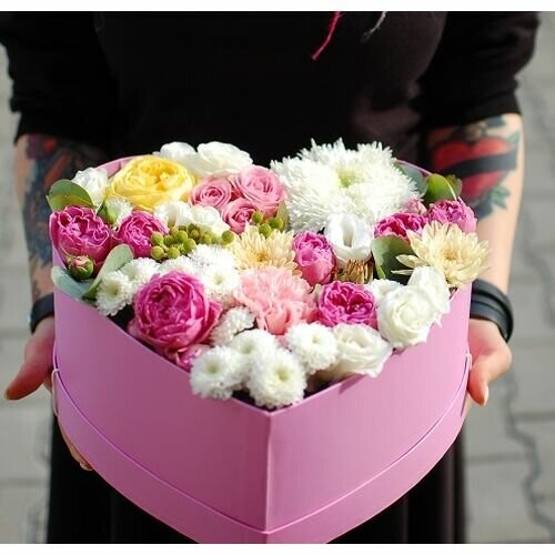 Франческо, артикул F1239997 - 7587 рублей, доставка по городу. Flawery - доставка цветов