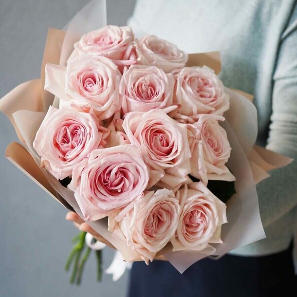 Букет из роз, артикул F1253602 - 5909 рублей, доставка по городу. Flawery - доставка цветов